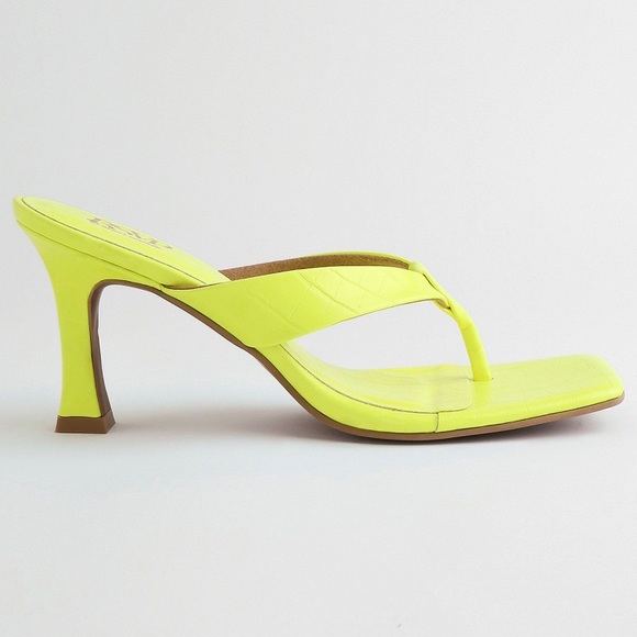 RSVP by Nykaa Fashion
Bright Side Out Heels - Picture 2 of 13